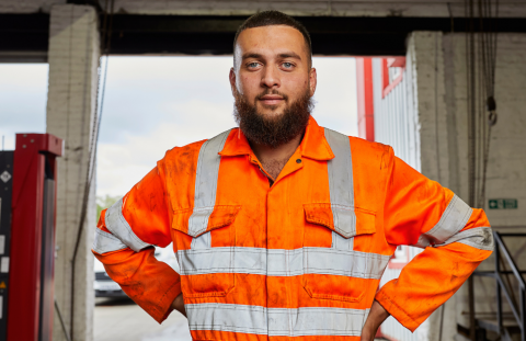 An HGV mechanic apprenticeship with training and progression